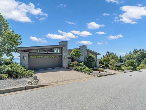 2762 Highview Place, West Vancouver, BC 