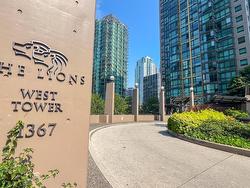 401 1367 ALBERNI STREET  Vancouver, BC V6E 4R9