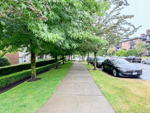 104 1033 St. Georges Avenue, North Vancouver, BC 