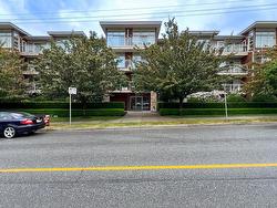 104 1033 ST. GEORGES AVENUE  North Vancouver, BC V7L 3H5