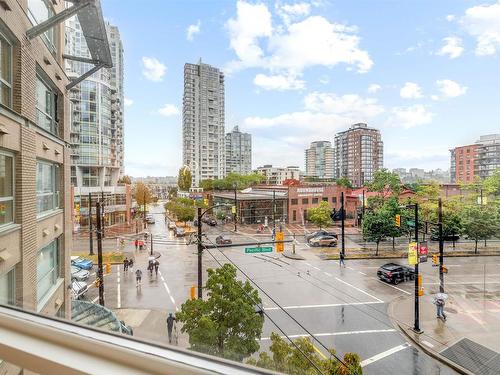 403 283 Davie Street, Vancouver, BC 