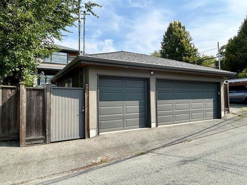 1686 E 56Th Avenue, Vancouver, BC 