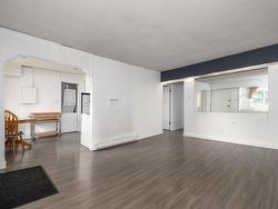 5306 CULLODEN STREET  Vancouver, BC V5W 3R6