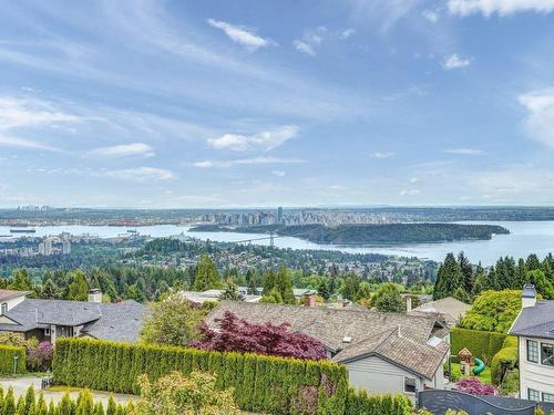 1409 Chartwell Drive, West Vancouver, BC 