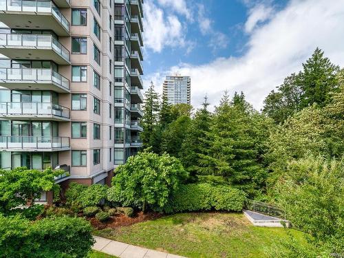 7071 17Th Avenue, Burnaby, BC 