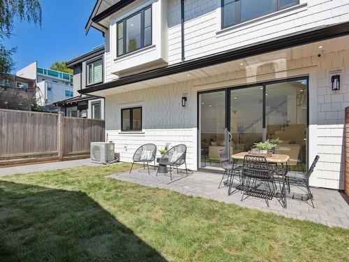 2 736 E 32Nd Avenue, Vancouver, BC 