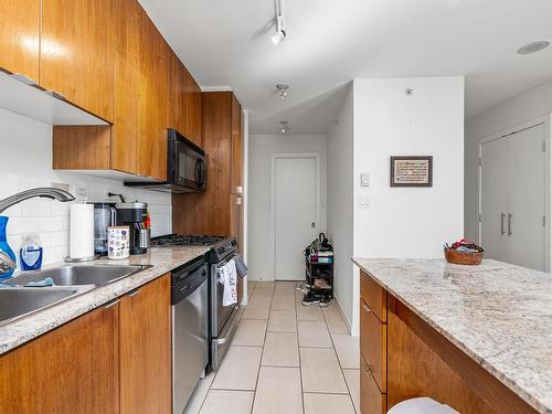 903 989 Beatty Street, Vancouver, BC 