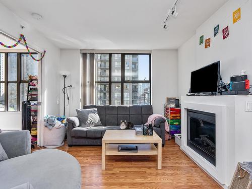 903 989 Beatty Street, Vancouver, BC 