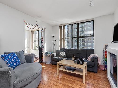 903 989 Beatty Street, Vancouver, BC 