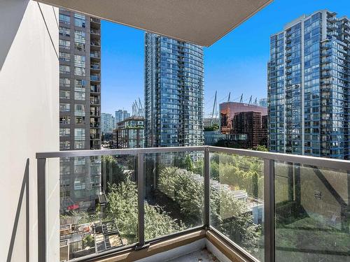 903 989 Beatty Street, Vancouver, BC 