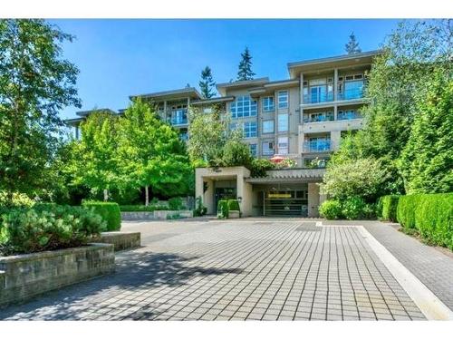 301 9329 University Crescent, Burnaby, BC 