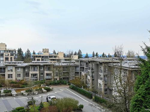 301 9329 University Crescent, Burnaby, BC 