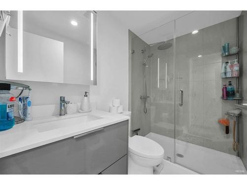 806 1401 Hunter Street, North Vancouver, BC 