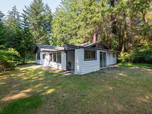 11022 Sunshine Coast Highway, Halfmoon Bay, BC 