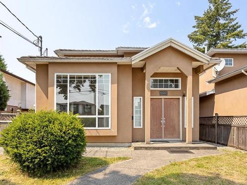 6663 Russell Avenue, Burnaby, BC 