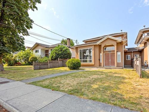 6663 Russell Avenue, Burnaby, BC 