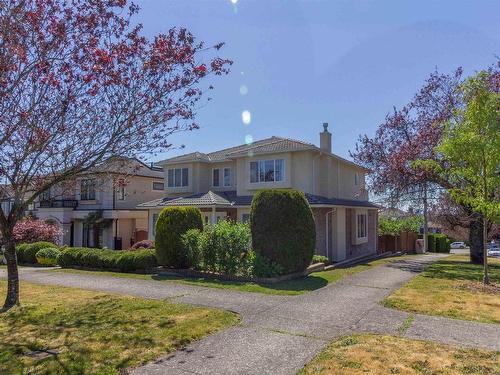 2006 Qualicum Drive, Vancouver, BC 