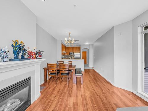 311 4883 Maclure Mews, Vancouver, BC 