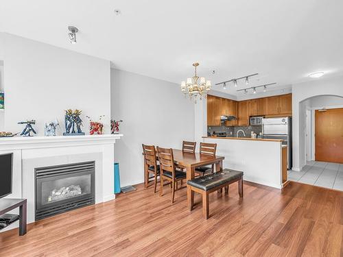 311 4883 Maclure Mews, Vancouver, BC 