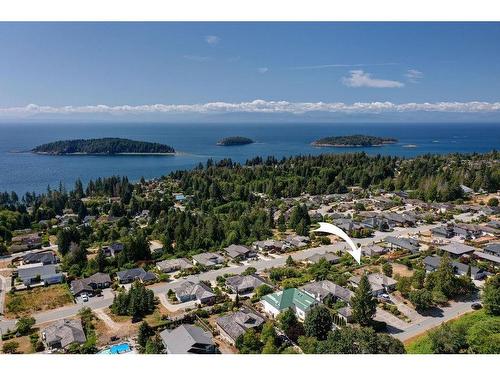 6183 Oracle Road, Sechelt, BC 