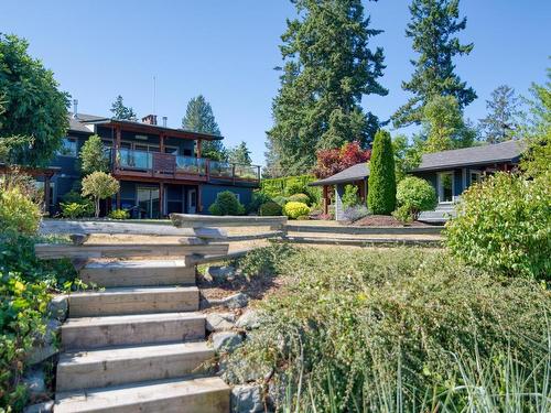 5672 Osprey Street, Sechelt, BC 