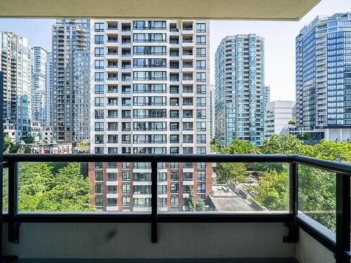 904 977 Mainland Street, Vancouver, BC 