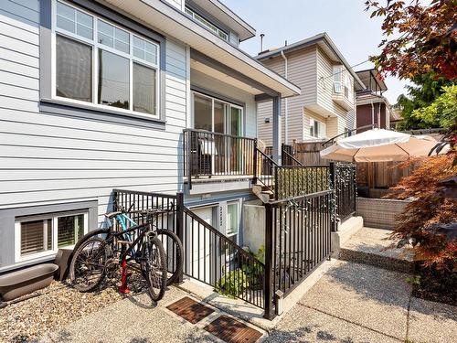 3256 Napier Street, Vancouver, BC 