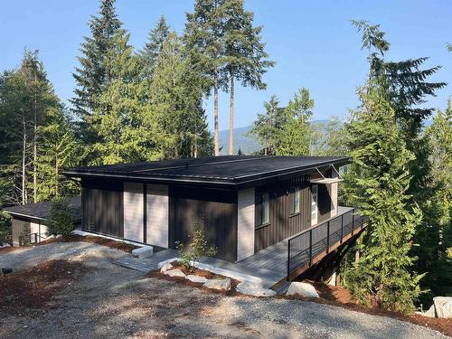 5790 Tillicum Bay Road, Sechelt, BC 