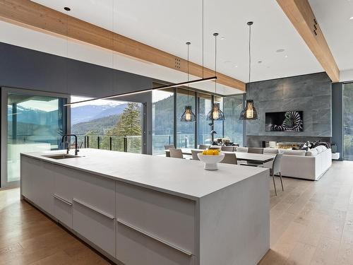 9269 Wedgemount Plateau Drive, Whistler, BC 