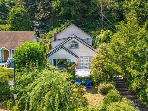 6467 Raleigh Street, West Vancouver, BC 