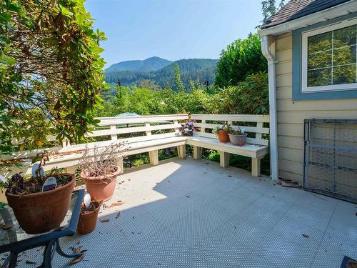 6467 Raleigh Street, West Vancouver, BC 