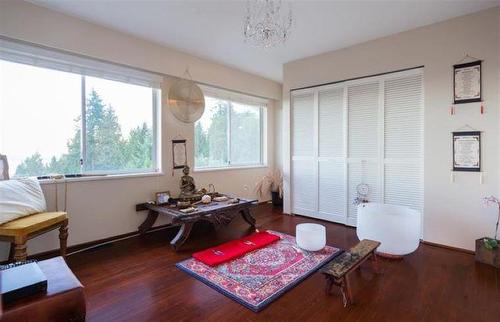 2585 Westhill Way, West Vancouver, BC 