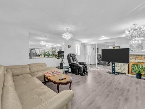 2585 Westhill Way, West Vancouver, BC 