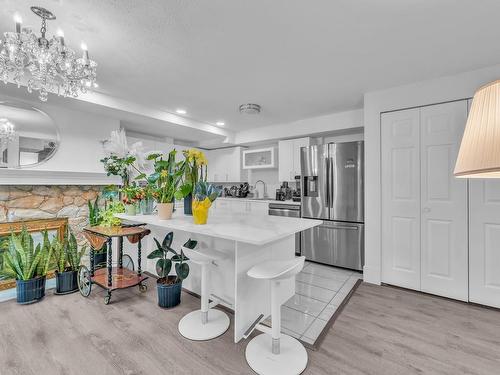 2585 Westhill Way, West Vancouver, BC 