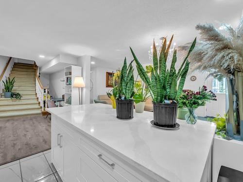 2585 Westhill Way, West Vancouver, BC 