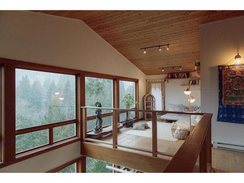 1380 Fernie Road, Bowen Island, BC 