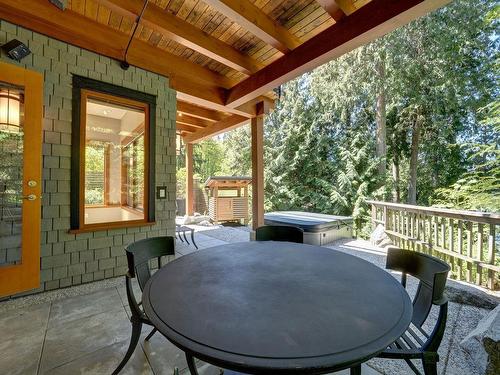 5950 Tillicum Bay Road, Sechelt, BC 