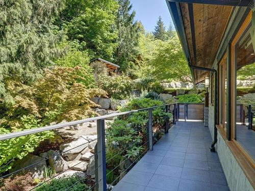 5950 Tillicum Bay Road, Sechelt, BC 