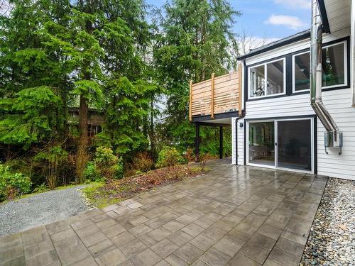 977 Clements Avenue, North Vancouver, BC 