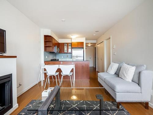 1003 822 Seymour Street, Vancouver, BC 