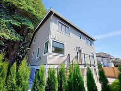 810 E 51ST AVENUE  Vancouver, BC V5X 1E5