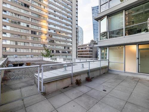 406 1420 W Georgia Street, Vancouver, BC 