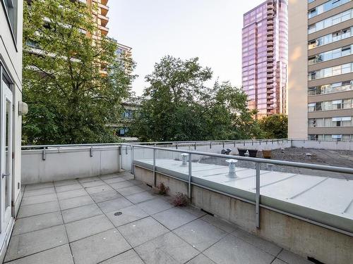 406 1420 W Georgia Street, Vancouver, BC 