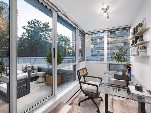 406 1420 W Georgia Street, Vancouver, BC 