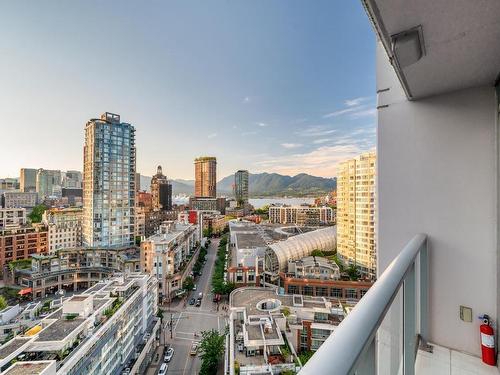 2206 688 Abbott Street, Vancouver, BC 