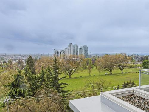 703 389 W 59Th Avenue, Vancouver, BC 