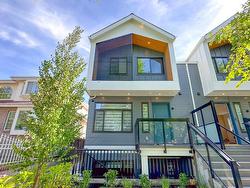 2344 E 40TH AVENUE  Vancouver, BC V5R 2V7