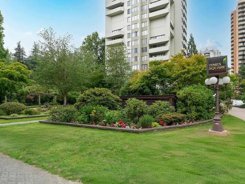 604 4105 Maywood Street, Burnaby, BC 