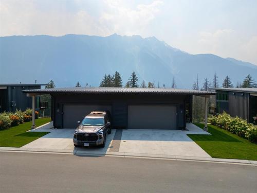 11 4000 Sunstone Way, Pemberton, BC 