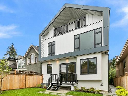 4689 W 15Th Avenue, Vancouver, BC 